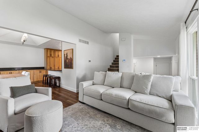 1235 S 169th Street, Omaha, NE 68130