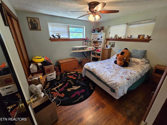 76 Daisy Ave, Crossville, TN 38555