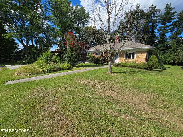 76 Daisy Ave, Crossville, TN 38555