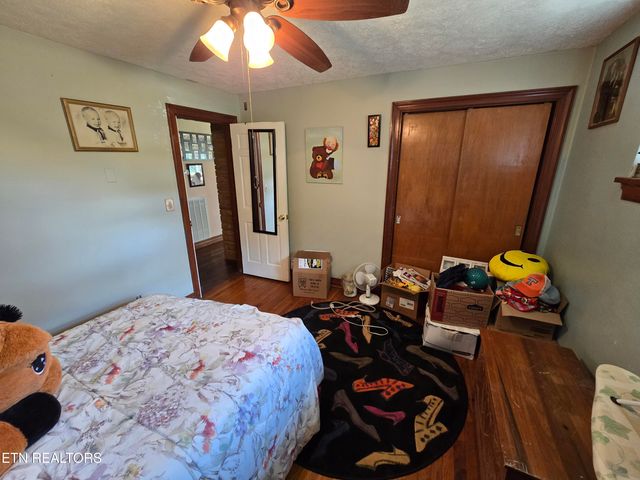 76 Daisy Ave, Crossville, TN 38555