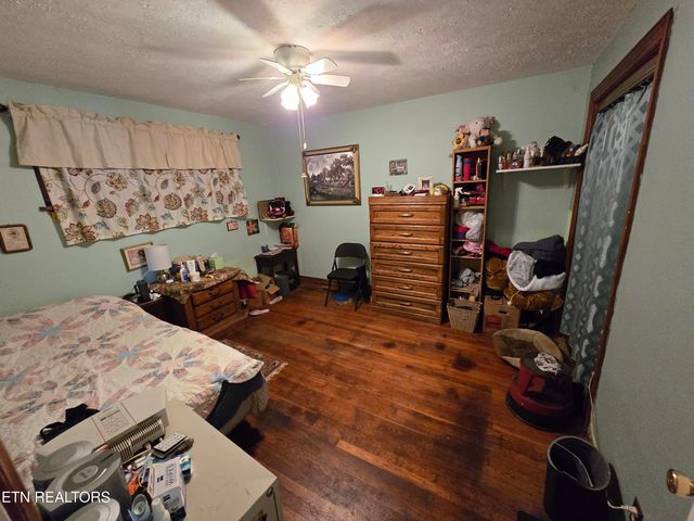 76 Daisy Ave, Crossville, TN 38555