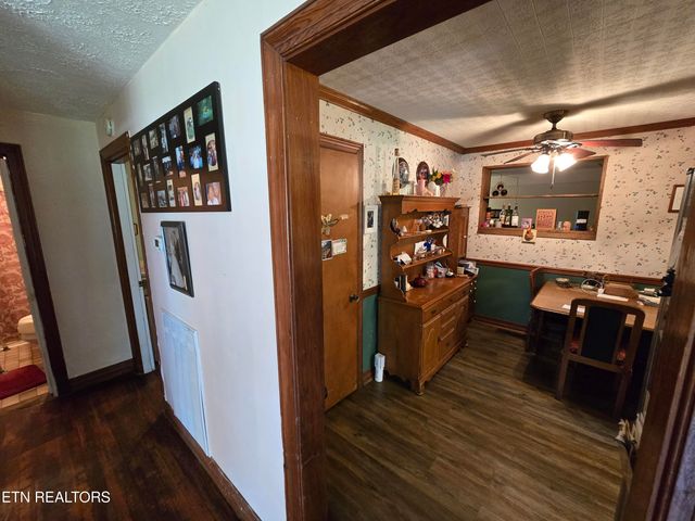 76 Daisy Ave, Crossville, TN 38555