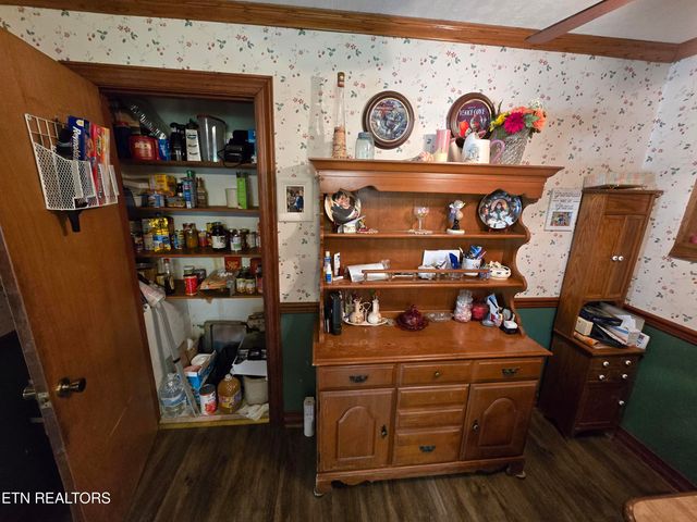 76 Daisy Ave, Crossville, TN 38555
