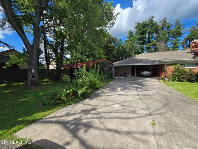 76 Daisy Ave, Crossville, TN 38555