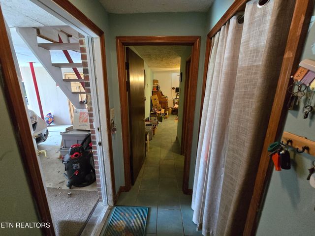 76 Daisy Ave, Crossville, TN 38555