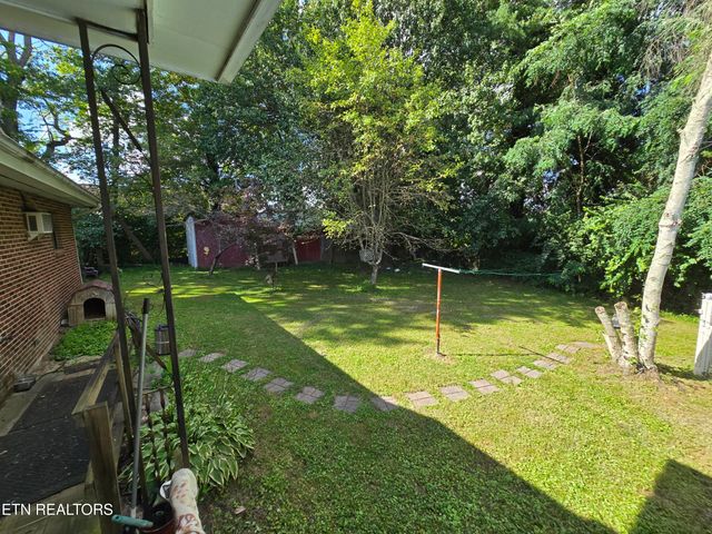76 Daisy Ave, Crossville, TN 38555
