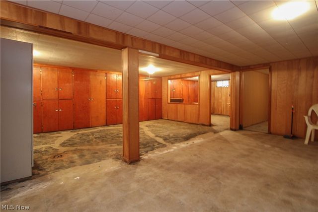 66 S Beverly Avenue, Austintown, OH 44515
