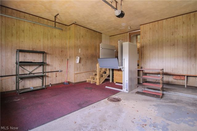 66 S Beverly Avenue, Austintown, OH 44515