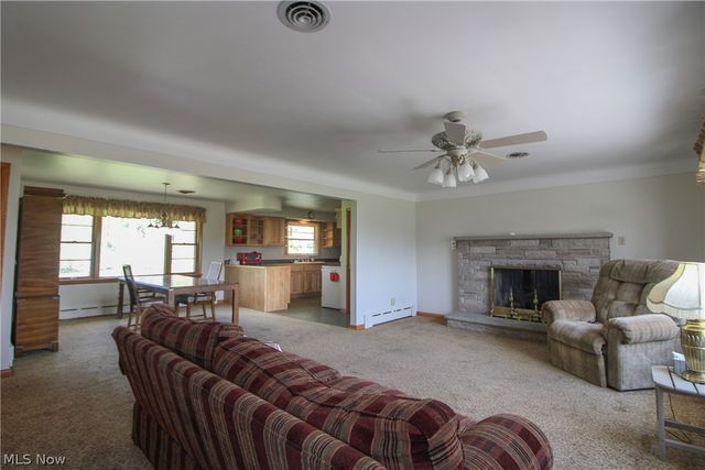 66 S Beverly Avenue, Austintown, OH 44515
