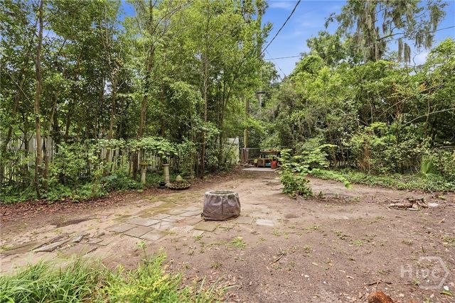 5729 Colonial Drive, Savannah, GA 31406