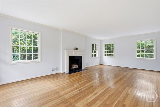 5729 Colonial Drive, Savannah, GA 31406