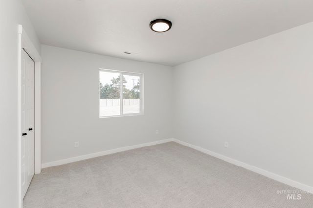 8274 E Cool River Lp, Nampa, ID 83687