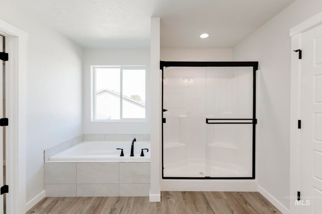 8274 E Cool River Lp, Nampa, ID 83687