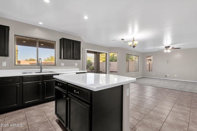 29272 N YELLOW BEE Drive N, San Tan Valley, AZ 85143