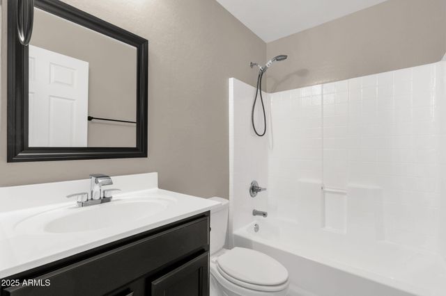 29272 N YELLOW BEE Drive N, San Tan Valley, AZ 85143