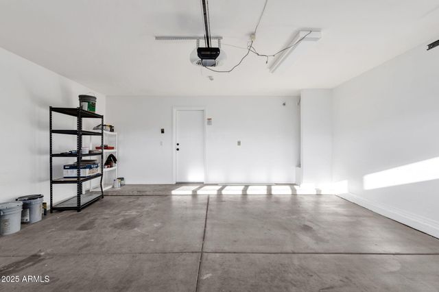 29272 N YELLOW BEE Drive N, San Tan Valley, AZ 85143