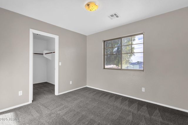 29272 N YELLOW BEE Drive N, San Tan Valley, AZ 85143