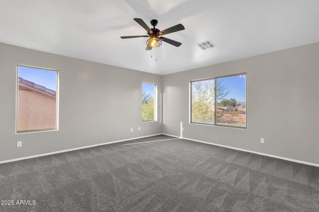 29272 N YELLOW BEE Drive N, San Tan Valley, AZ 85143