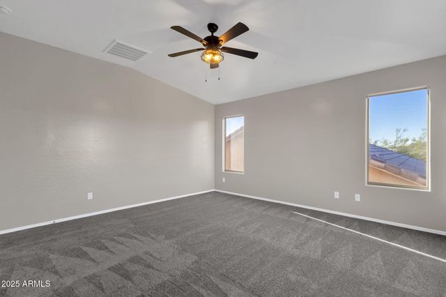 29272 N YELLOW BEE Drive N, San Tan Valley, AZ 85143