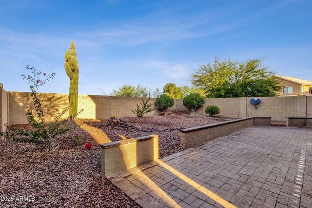 29272 N YELLOW BEE Drive N, San Tan Valley, AZ 85143
