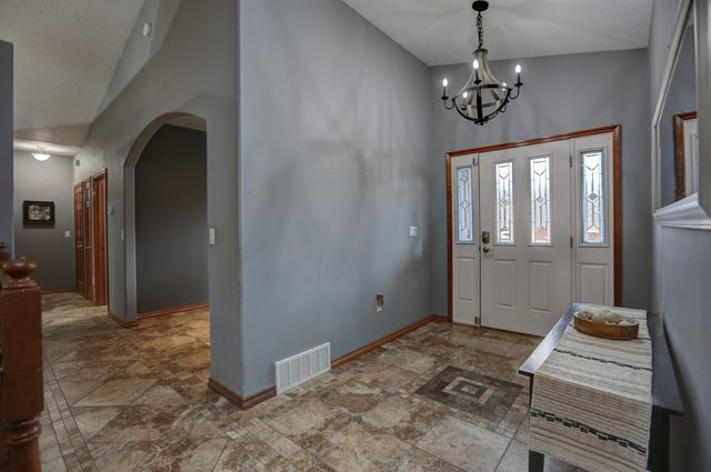 5805 N Hermosa Cir, Otis Orchards, WA 99027