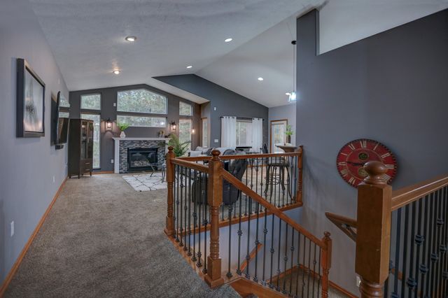 5805 N Hermosa Cir, Otis Orchards, WA 99027