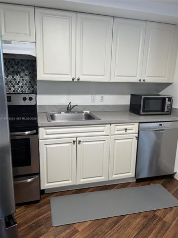 1 Glen Royal Pkwy 603, Miami, FL 33125