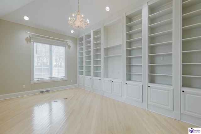 262 Thousand Oaks Drive, Elizabethtown, KY 42701