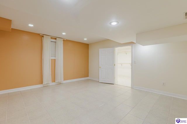 262 Thousand Oaks Drive, Elizabethtown, KY 42701