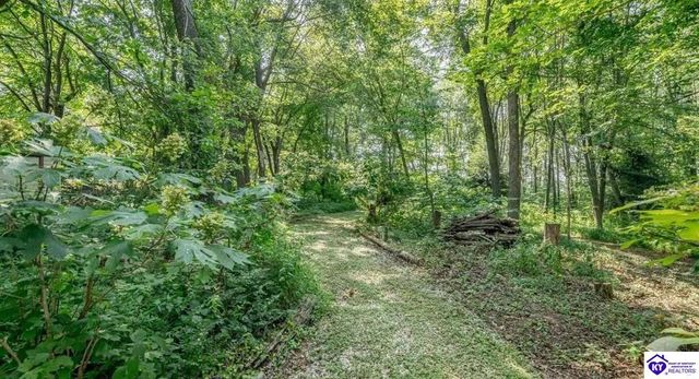 262 Thousand Oaks Drive, Elizabethtown, KY 42701