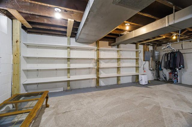 1306 S LAWE STREET, Appleton, WI 54915