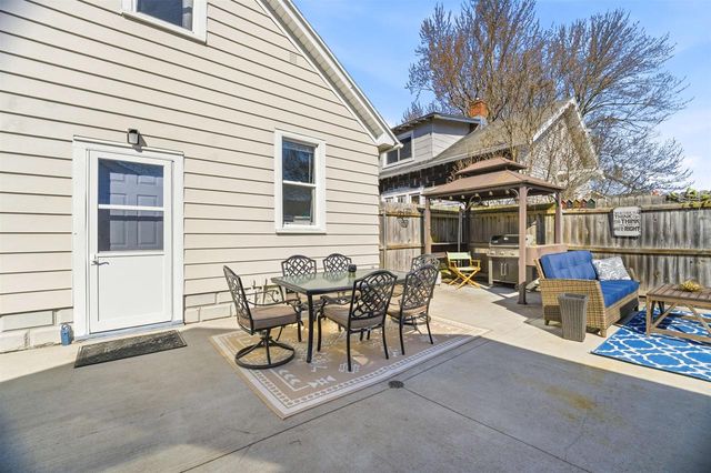 1306 S LAWE STREET, Appleton, WI 54915