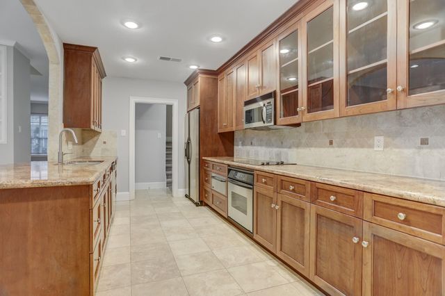 1849 Post Oak Park Drive 1849, Houston, TX 77027