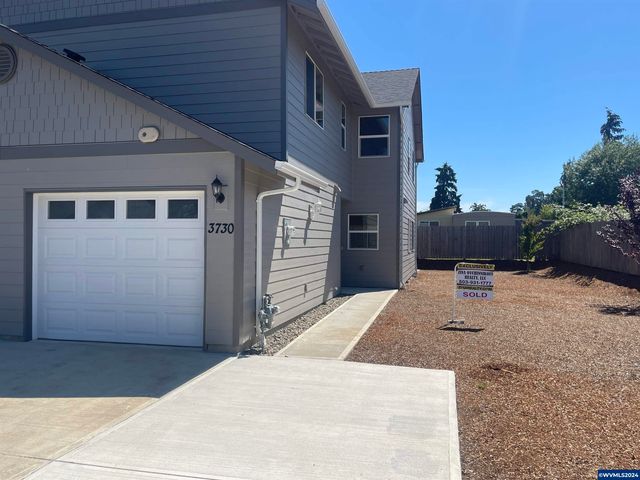 3730 Peter Ln NE, Salem, OR 97305