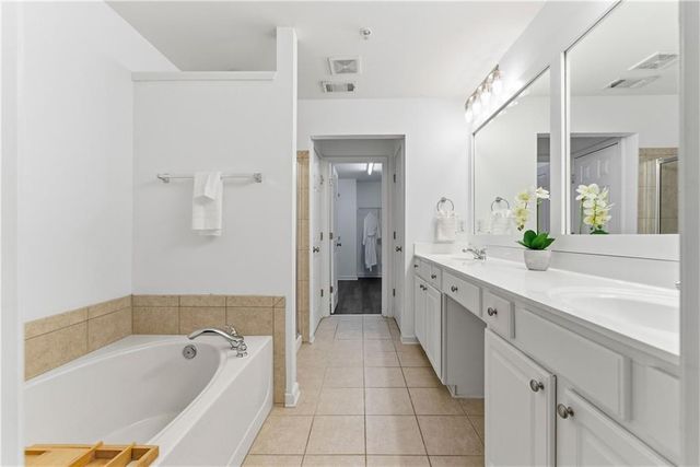 1655 Fair Oak Way 20, Mableton, GA 30126