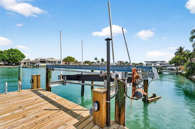 319 MIDWAY ISLAND, Clearwater, FL 33767