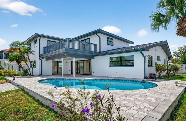 319 MIDWAY ISLAND, Clearwater, FL 33767