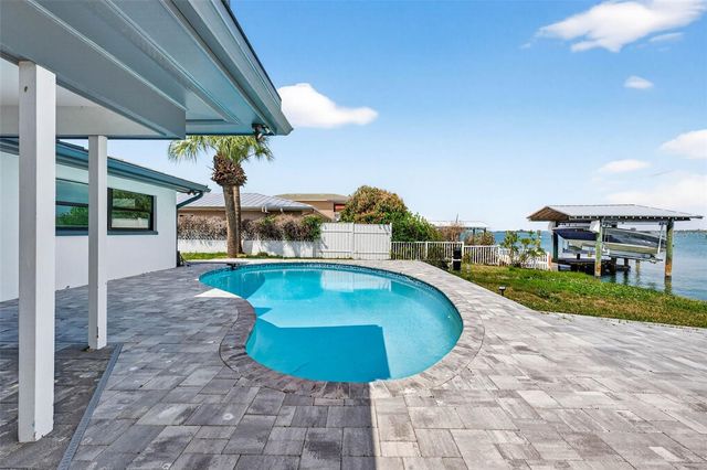 319 MIDWAY ISLAND, Clearwater, FL 33767