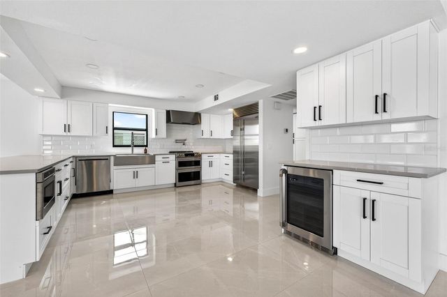319 MIDWAY ISLAND, Clearwater, FL 33767