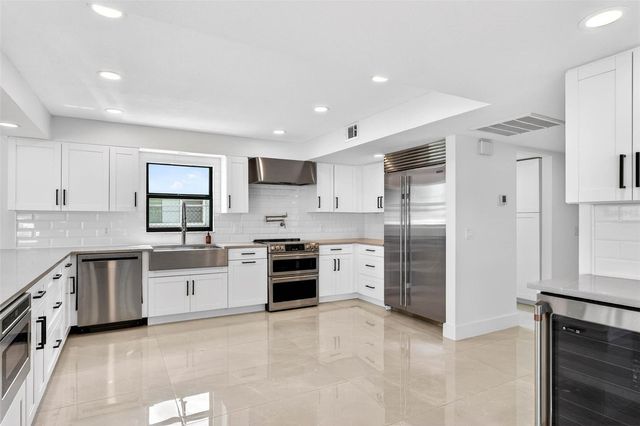 319 MIDWAY ISLAND, Clearwater, FL 33767