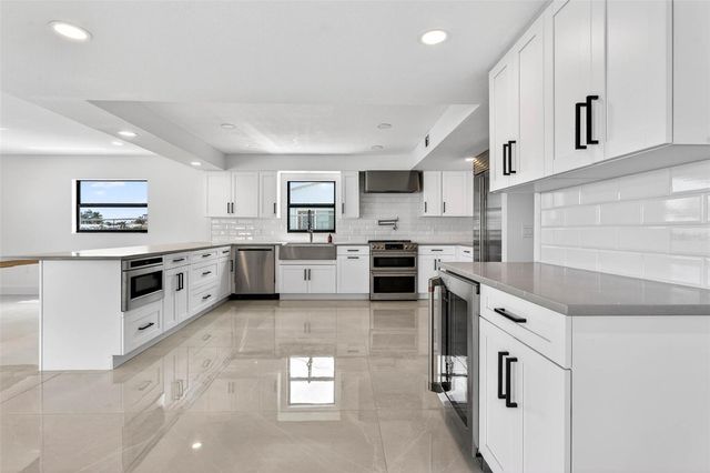 319 MIDWAY ISLAND, Clearwater, FL 33767
