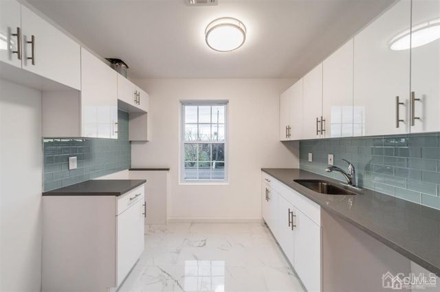 875 Port Reading Avenue 2A, Port Reading, NJ 07064