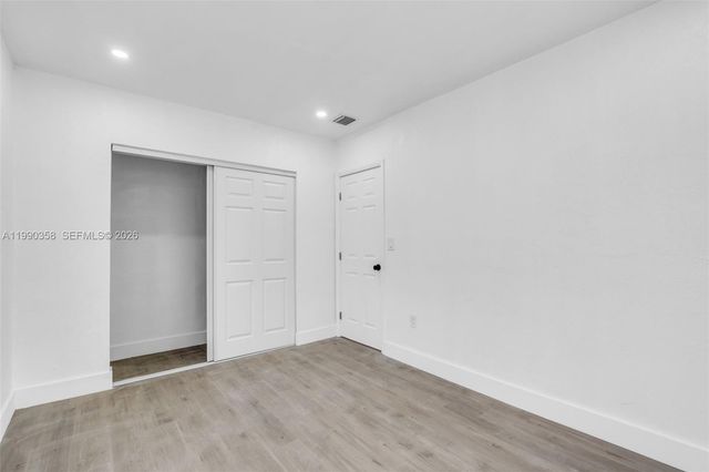 110 NE 171st St, North Miami Beach, FL 33162