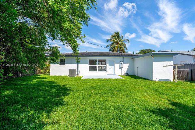 110 NE 171st St, North Miami Beach, FL 33162