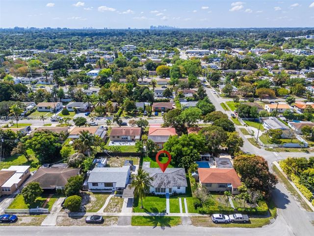 110 NE 171st St, North Miami Beach, FL 33162