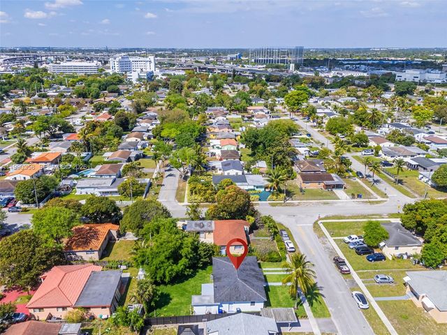 110 NE 171st St, North Miami Beach, FL 33162