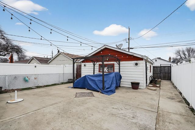 3446 W 74th Street, Chicago, IL 60629