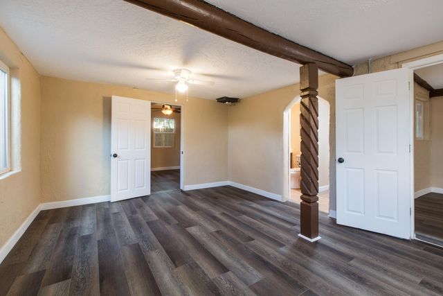 5201 Grande Drive NW, Albuquerque, NM 87107