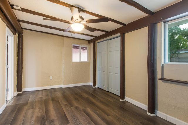5201 Grande Drive NW, Albuquerque, NM 87107