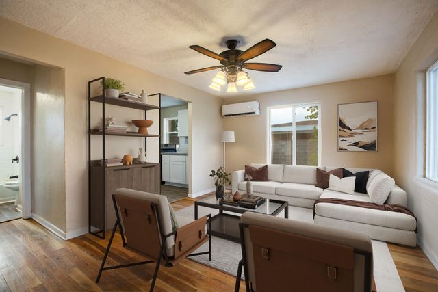 5201 Grande Drive NW, Albuquerque, NM 87107
